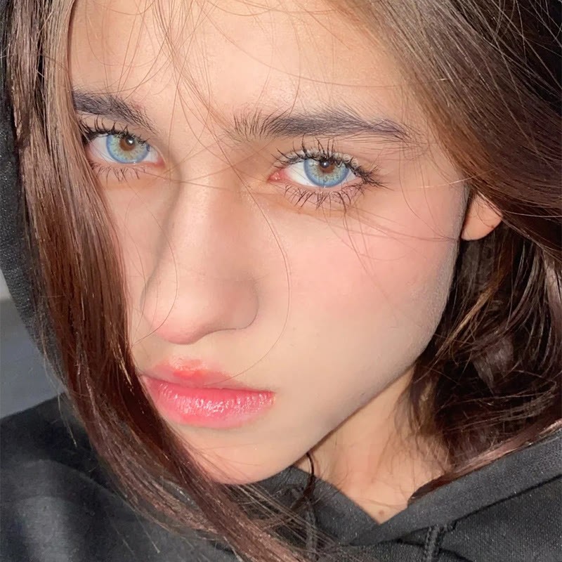 1717751442-2_1800x-5