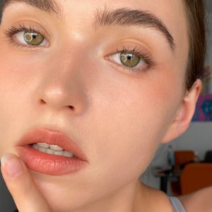 Eyemi Halo Iris Green Colored Contact Lenses