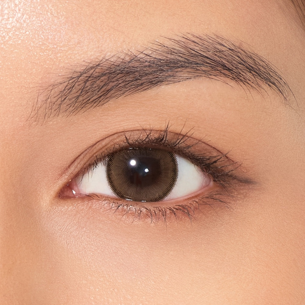 neo-better-be-solo-brown-closeup-eye.jpg