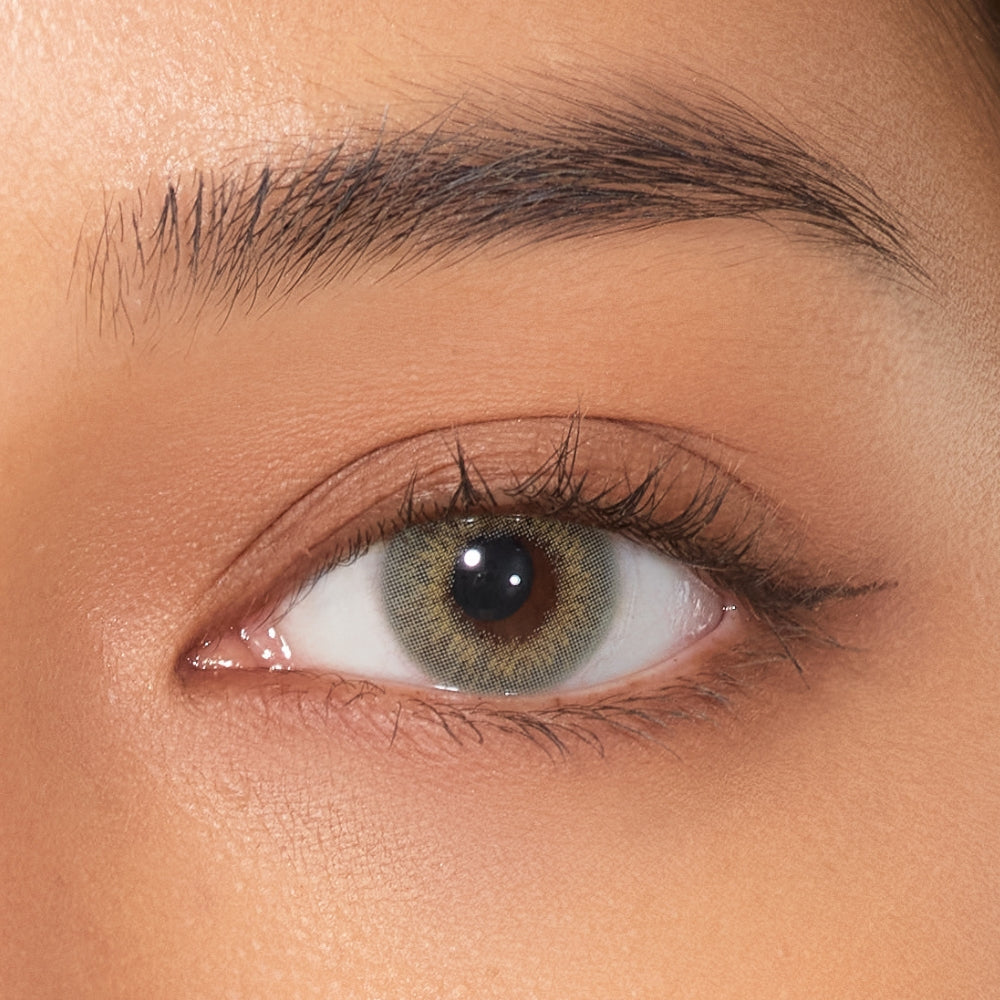 v145-soreal-earth-gray-closeup-eye.jpg
